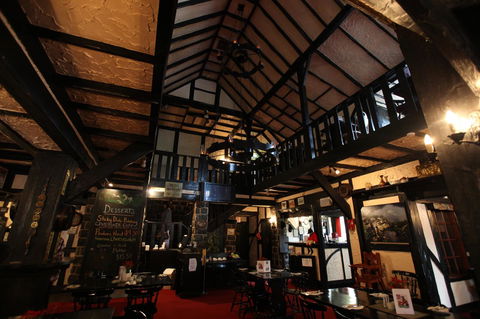 The Fox And Hounds Historic Hotel - Accommodation Bookings 36