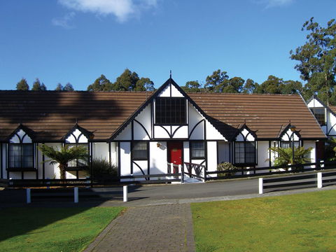 The Fox And Hounds Historic Hotel - Accommodation Bookings 0