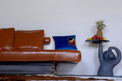 Lotus Gogh Apartment - Accommodation Bookings 7