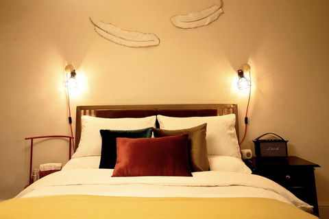 Lotus Gogh Apartment - Accommodation Bookings 15