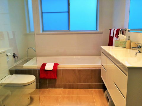 City Lights - Accommodation Bookings 5