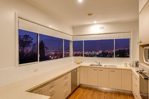 City Lights - Accommodation Bookings 0