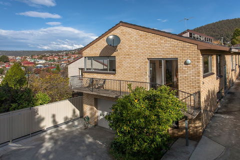City Lights - Accommodation Bookings 22
