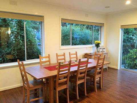 City Lights - Accommodation Bookings 4