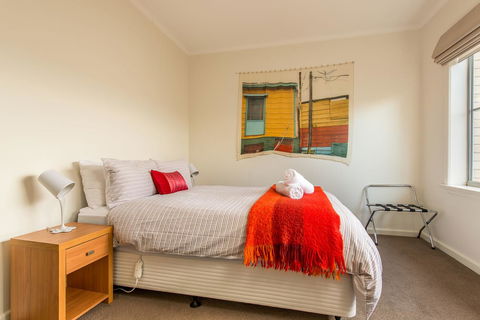 City Lights - Accommodation Bookings 13