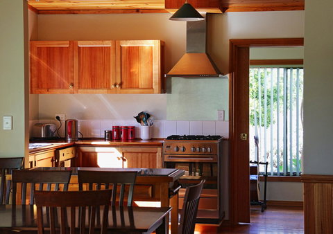 Hazards Beach House - Accommodation Bookings 5