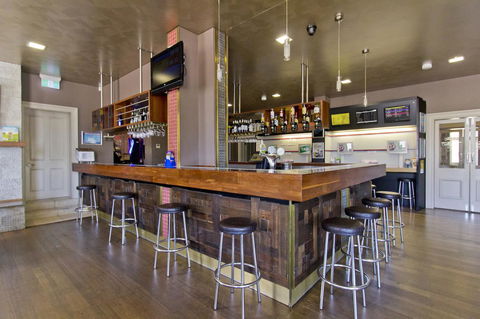 Deloraine Hotel - Accommodation Bookings 15