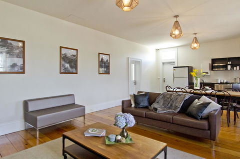 Deloraine Hotel - Accommodation Bookings 23