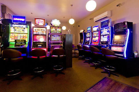 Deloraine Hotel - Accommodation Bookings 17