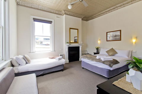 Deloraine Hotel - Accommodation Bookings 22