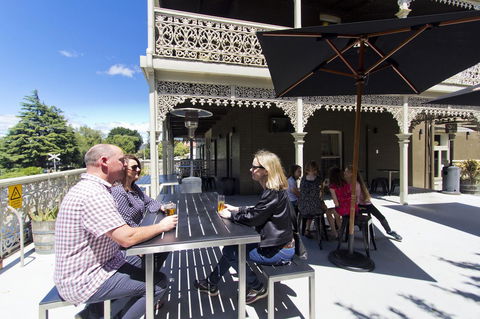 Deloraine Hotel - Accommodation Bookings 9