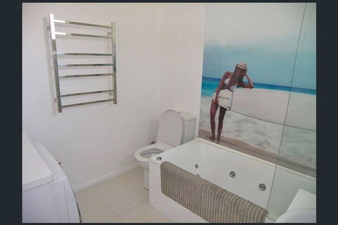 Hobart Colonial Apartment - Accommodation Bookings 8