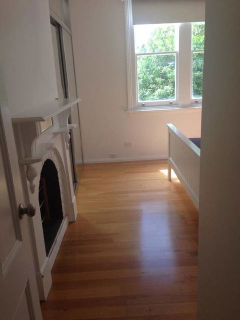 Hobart Colonial Apartment - Accommodation Bookings 11