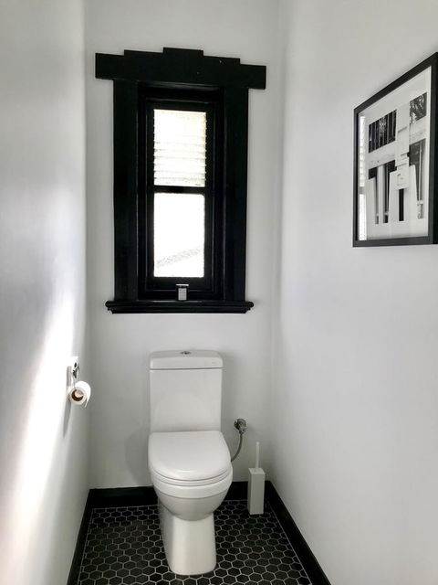 Devine Stays - Rupert #1 NOHO Art Apartment - Accommodation Bookings 13
