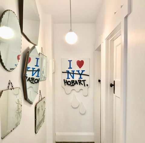 Devine Stays - Rupert #1 NOHO Art Apartment - Accommodation Bookings 3