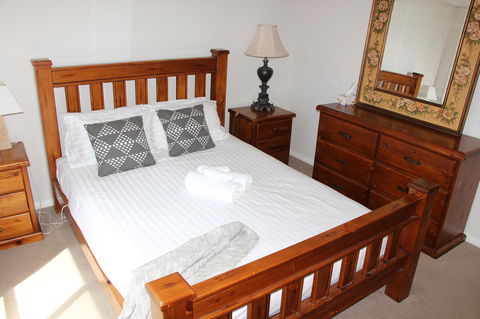 Front Row Beachfront - Accommodation Bookings 8