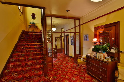 Astor Private Hotel - Accommodation Bookings 24