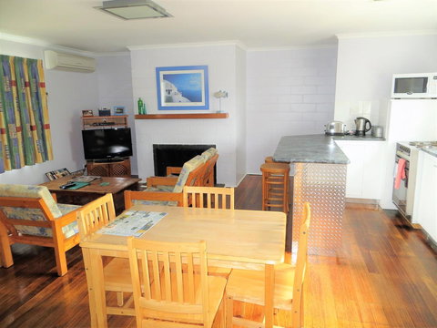Orford Prosser Holiday Units - Accommodation Bookings 22