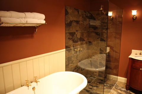 The Tasmanian Inn - Accommodation Bookings 12