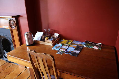The Tasmanian Inn - Accommodation Bookings 19