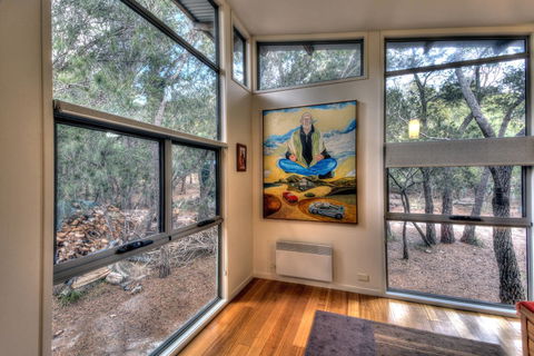 Freycinet Eco Luxe ~ Forest ~ Ocean ~ Mountain - Accommodation Bookings 3