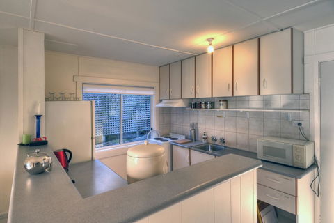 Cove Cottage - Accommodation Bookings 14