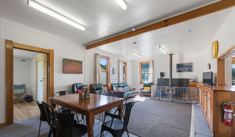 Return To Sender Lodge - Accommodation Bookings 6