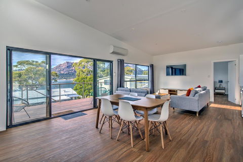 Dock Of The Bay - Accommodation Bookings 0