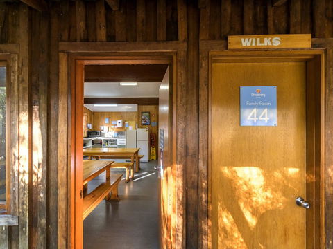 Discovery Parks - Cradle Mountain - Accommodation Bookings 11