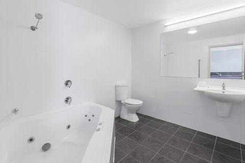 Travelodge Hotel Hobart Airport - Accommodation Bookings 11