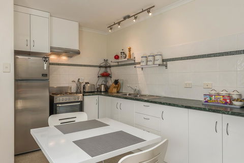 Moonrise View Apartment - Accommodation Bookings 5