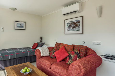 Moonrise View Apartment - Accommodation Bookings 2