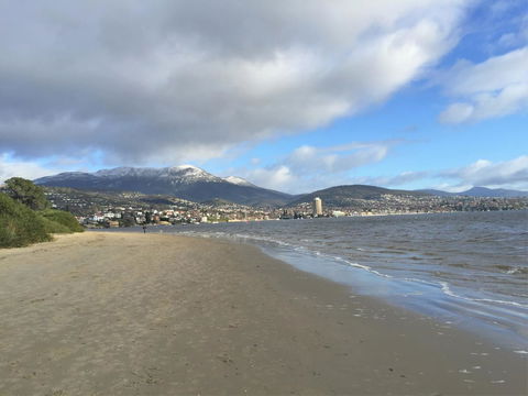 Moonrise View Apartment - Accommodation Bookings 18
