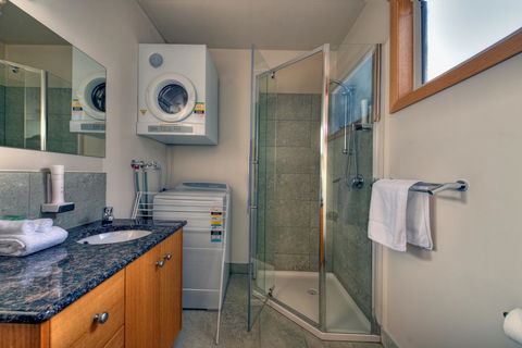 Freycinet Stone Studio 6 - Mica - Accommodation Bookings 6