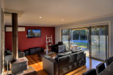Muirs Beach Retreat - Accommodation Bookings 1