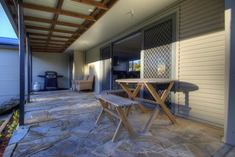Muirs Beach Retreat - Accommodation Bookings 13