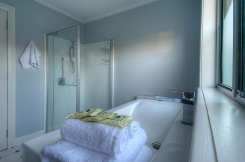 Muirs Beach Retreat - Accommodation Bookings 9