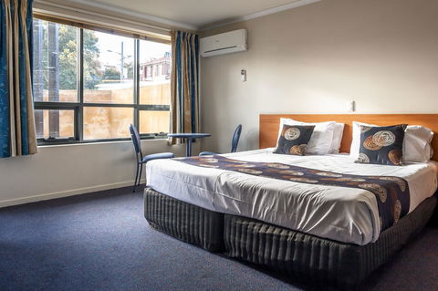 Black Buffalo - Accommodation Bookings 8