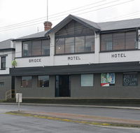 Bridge Hotel