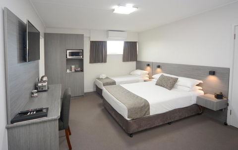Bridge Hotel - Accommodation Bookings 6