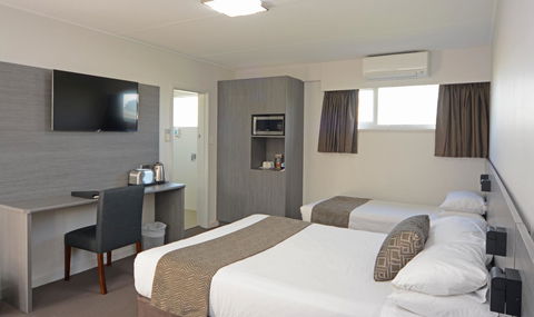 Bridge Hotel - Accommodation Bookings 3