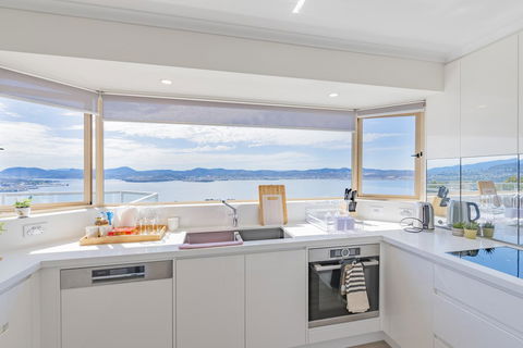 Nature & Relax House, Panoramic Sea View, Free Parking 37 - Accommodation Bookings 4