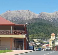 Mt Lyell Motor Inn