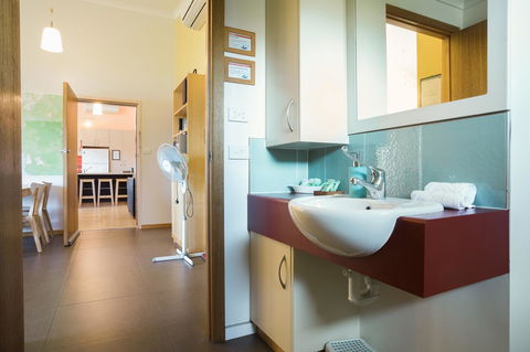 Arthur Riverfront And Sea Lodge Downstream - Accommodation Bookings 17