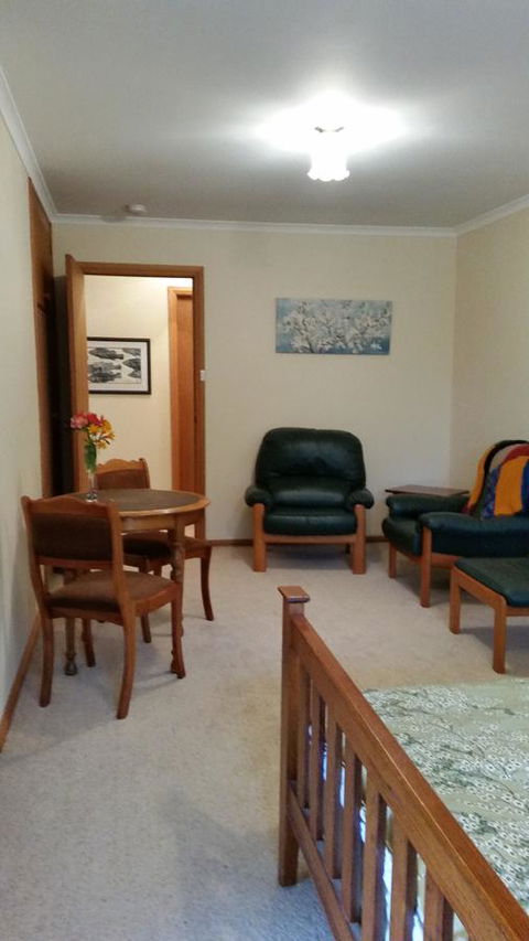 Beezneez B&B - Accommodation Bookings 6