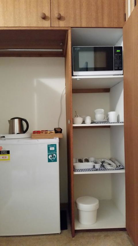 Beezneez B&B - Accommodation Bookings 7