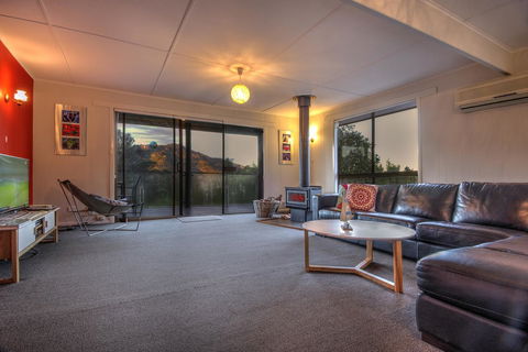 Cove Beach Apartment 2 - Accommodation Bookings 2