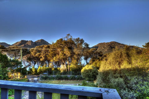 Cove Beach Apartment 2 - Accommodation Bookings 5
