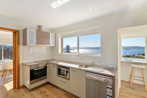 Sandcastle At Sandy Bay - Accommodation Bookings 16