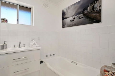 Sandcastle At Sandy Bay - Accommodation Bookings 7
